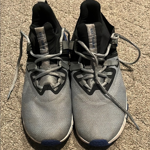 Nike Gray and Black Athletic Shoes with Cushioned Midsole - Picture 2 of 8